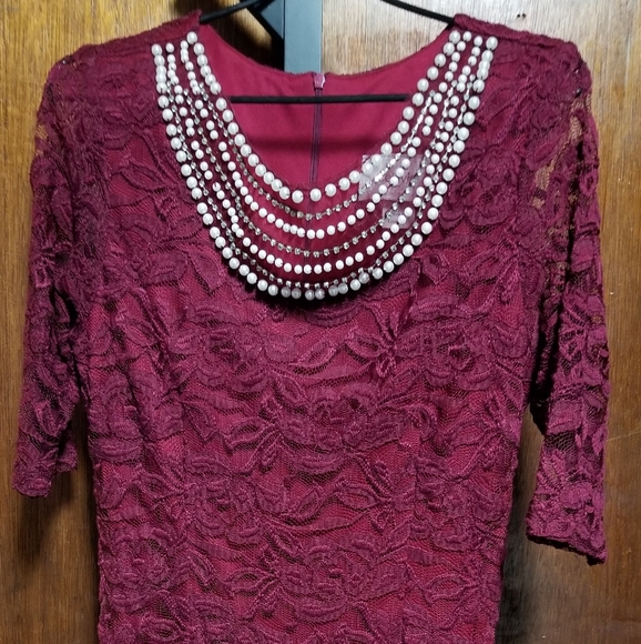 Celavie Dress with faux pearls - Picture 2 of 4